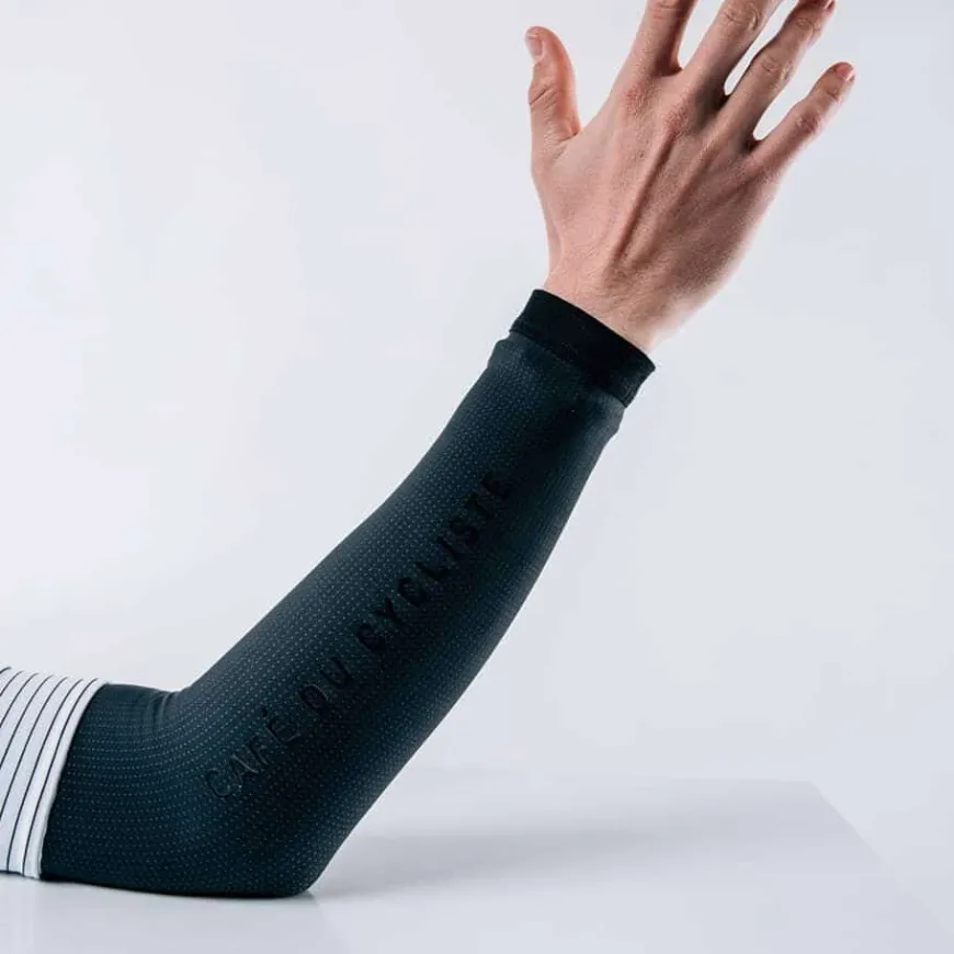 Cafe Du Cycliste Lola Rain Arm Black