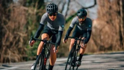 Cafe Du Cycliste Lola Rain Arm Black