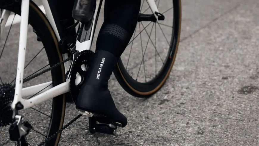 Cafe Du Cycliste Mid Season Shoe Cover Black