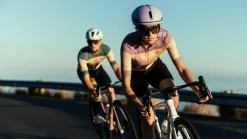 Cafe Du Cycliste Women's Angeline Jersey Sand Glycin