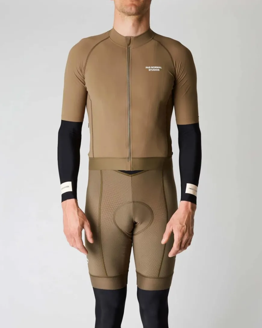 Fingerscrossed Arm Warmers Black